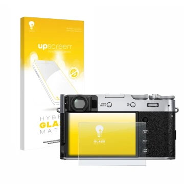 Vorderseite einer Produktverpackung mit dem Markenlogo upscreen. Daneben ist das Gerät Fujifilm X100V mit dem zugehörigen Disp