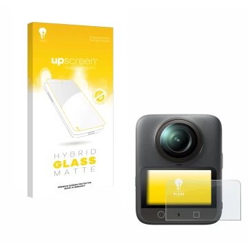 Vorderseite einer Produktverpackung mit dem Markenlogo upscreen. Daneben ist das Gerät DJI Osmo 360 mit dem zugehörigen Displa