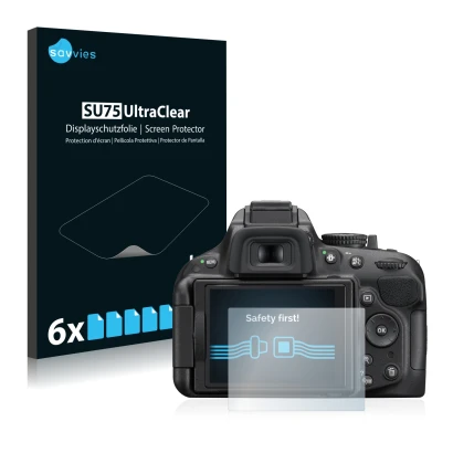 Vorderseite einer Produktverpackung mit dem Markenlogo Savvies. Daneben ist das Gerät Nikon D5200 mit dem zugehörigen Displays