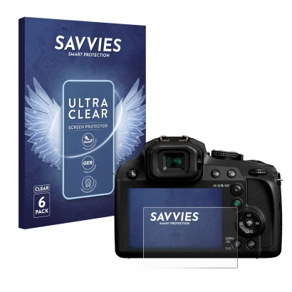 Vorderseite einer Produktverpackung mit dem Markenlogo Savvies. Daneben ist das Gerät Panasonic Lumix DC-FZ82 mit dem zugehöri