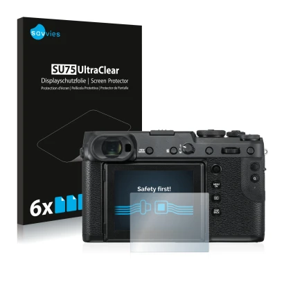 Vorderseite einer Produktverpackung mit dem Markenlogo Savvies. Daneben ist das Gerät Fujifilm GFX 50R mit dem zugehörigen Dis