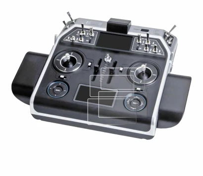 Abbildung des Geräts Graupner MC-28 mit einer Vielzahl des Displayschutzes.