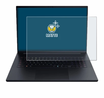 Abbildung des Geräts Razer Blade 18 2025 mit einer Vielzahl des Displayschutzes.