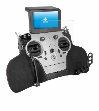 Abbildung des Geräts PowerBox Systems Core mit einer Vielzahl des Displayschutzes.