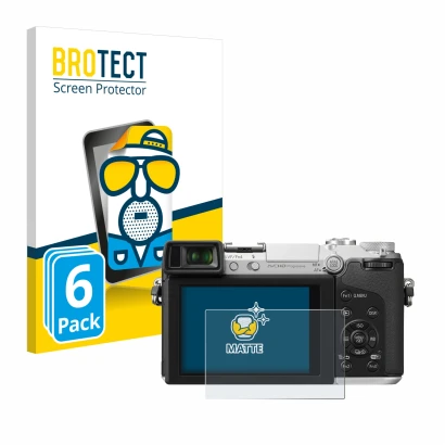 Vorderseite einer Produktverpackung mit dem Markenlogo BROTECT. Daneben ist das Gerät Panasonic Lumix DMC-GX7 mit dem zugehöri