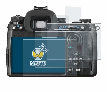 Abbildung des Geräts Pentax K-3 Mark III mit einer Vielzahl des Displayschutzes.
