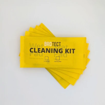 Abbildung von 5 verpackten Reinigungssets mit Überschrift 5er Reinigungs-Set 