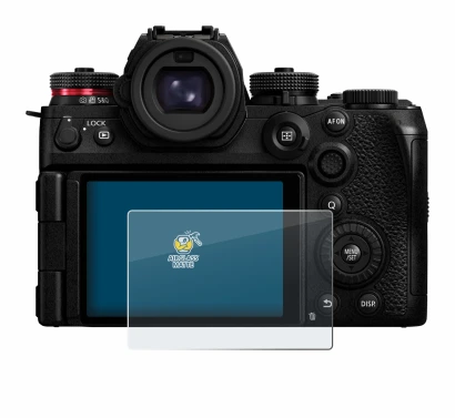 Abbildung des Geräts Panasonic Lumix S1R II mit einer Vielzahl des Displayschutzes.