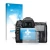 Vorderseite einer Produktverpackung mit dem Markenlogo upscreen. Daneben ist das Gerät Nikon D7000 mit dem zugehörigen Display