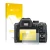 Vorderseite einer Produktverpackung mit dem Markenlogo upscreen. Daneben ist das Gerät Pentax K-70 mit dem zugehörigen Display