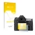 Vorderseite einer Produktverpackung mit dem Markenlogo upscreen. Daneben ist das Gerät Nikon D780 mit dem zugehörigen Displays