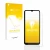 Vorderseite einer Produktverpackung mit dem Markenlogo upscreen. Daneben ist das Gerät Nokia C32 mit dem zugehörigen Displaysc
