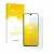 Vorderseite einer Produktverpackung mit dem Markenlogo upscreen. Daneben ist das Gerät Tecno Spark 7 mit dem zugehörigen Displ