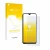 Vorderseite einer Produktverpackung mit dem Markenlogo upscreen. Daneben ist das Gerät Tecno Spark 10 5G mit dem zugehörigen D