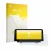 Vorderseite einer Produktverpackung mit dem Markenlogo upscreen. Daneben ist das Gerät Xtrons QBBH14NBTH mit dem zugehörigen D